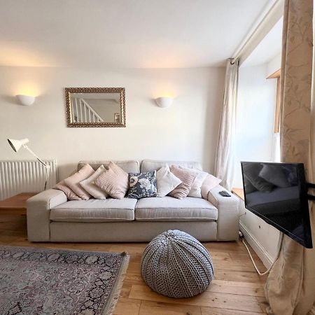 Pass The Keys 64 Church Street Characterful 2-Bed Cottage In The Heart Of Town Kingsbridge  Exteriör bild