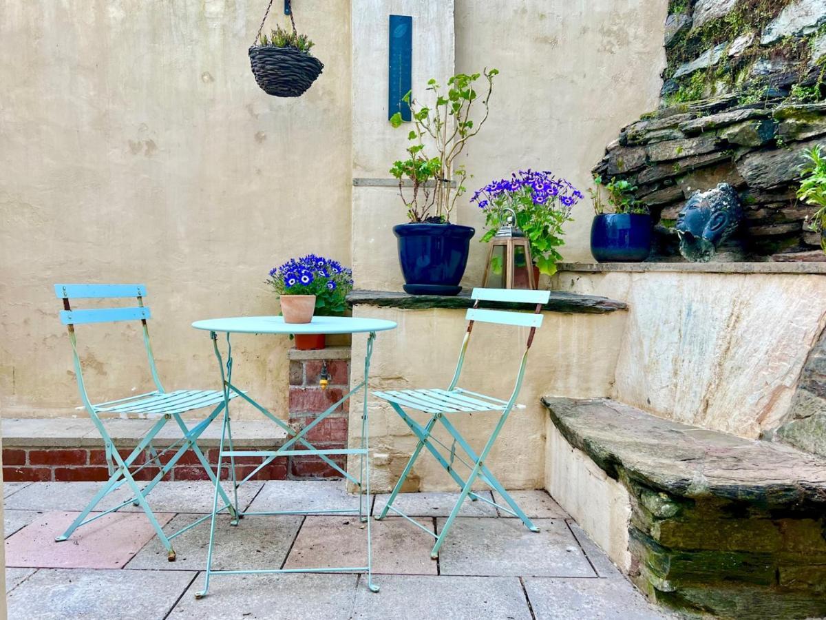 Pass The Keys 64 Church Street Characterful 2-Bed Cottage In The Heart Of Town Kingsbridge  Exteriör bild